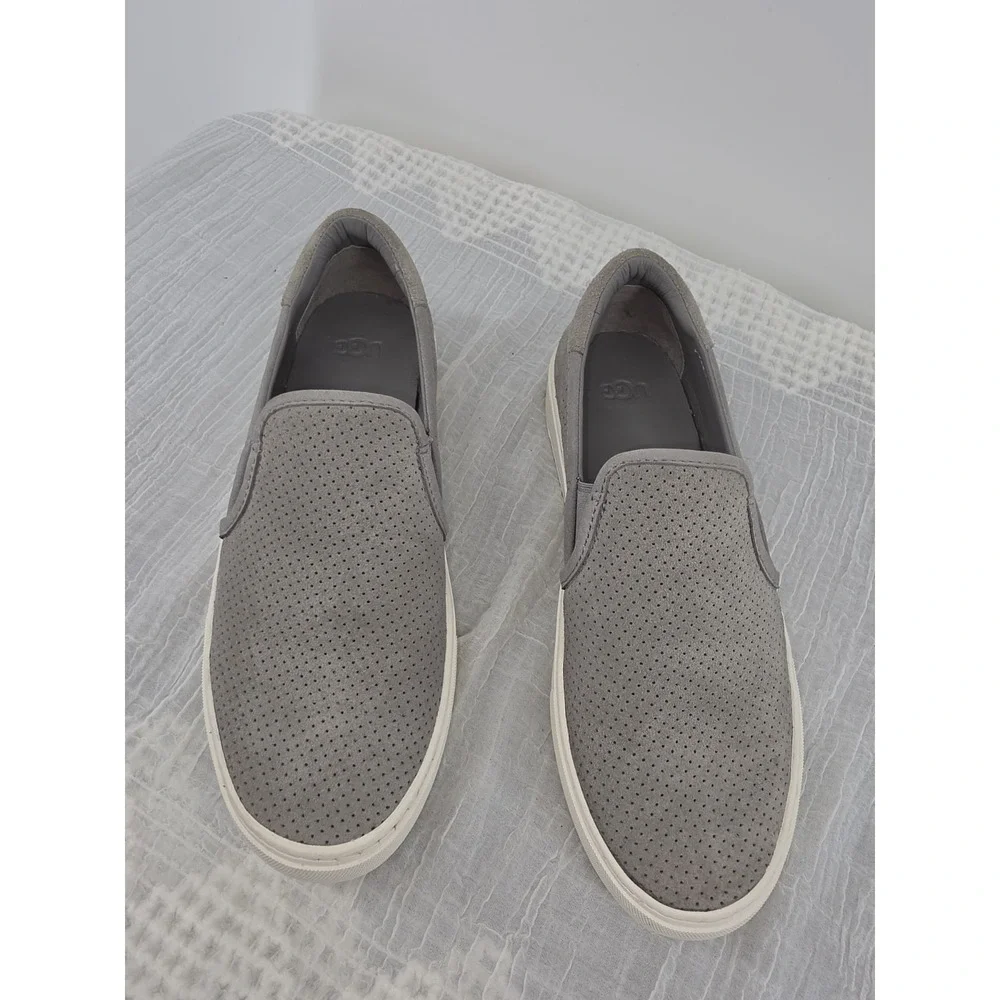 Women's UGG Abies Gray Suede Slip-On Sneakers Size 8 EU 39 Comfort Shoes Flats